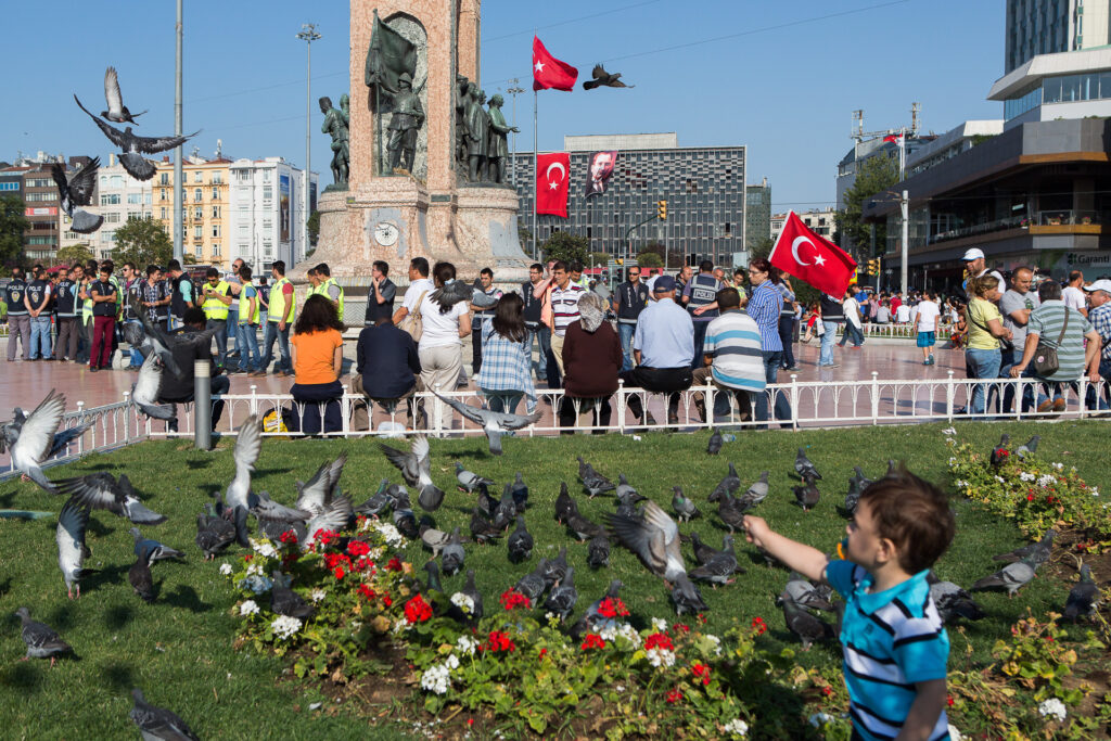 Violent demonstration @ Taksim, Istanbul - July 6th 2013