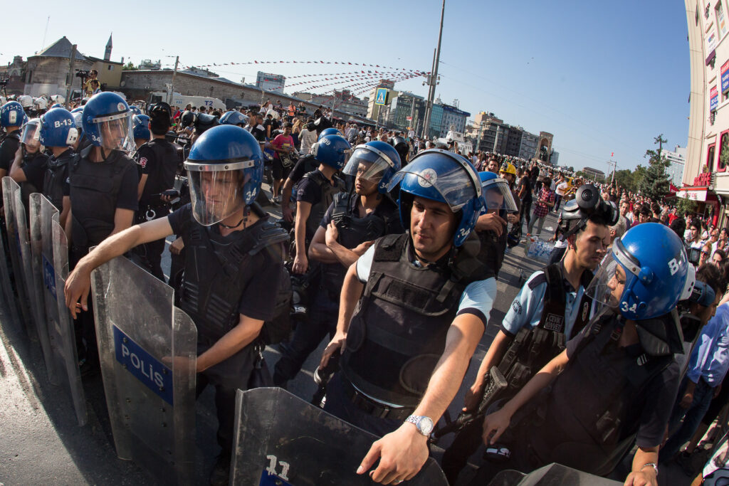 Violent demonstration @ Taksim, Istanbul - July 6th 2013