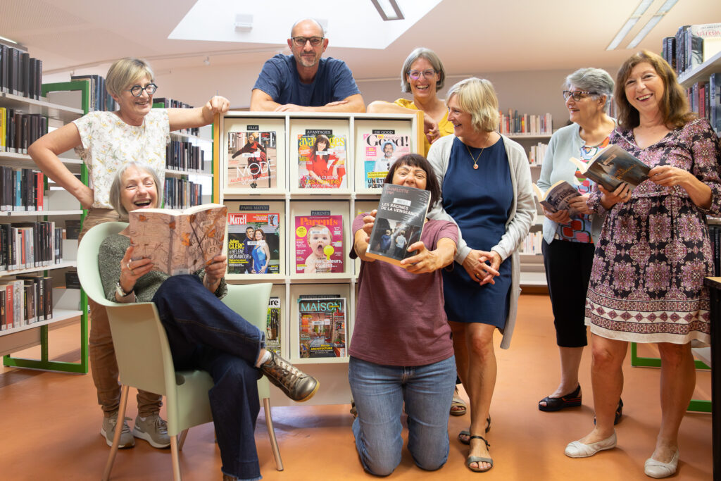 Exposition sur les voix et les gestes des agent·es et bénévoles qui font vivre les médiathèques du réseau Empreintes. 2025.