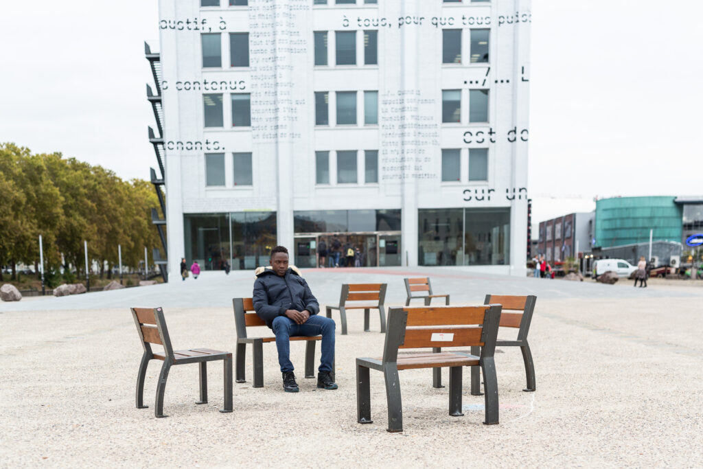 Atelier photo croisant jeunes hébergé·es et adolescent·es de la MDA. En partenariat avec La Chambre, 2018.