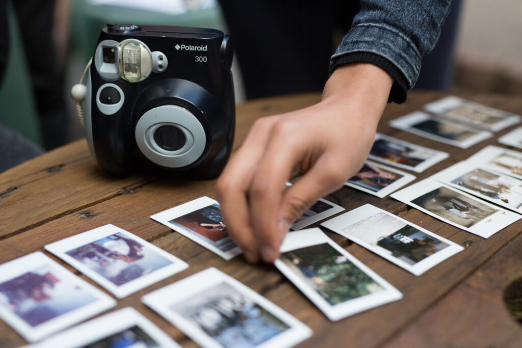 Inventaire photographique des actions et ateliers de la Maison des Adolescents. Début de résidence, 2016-2021.