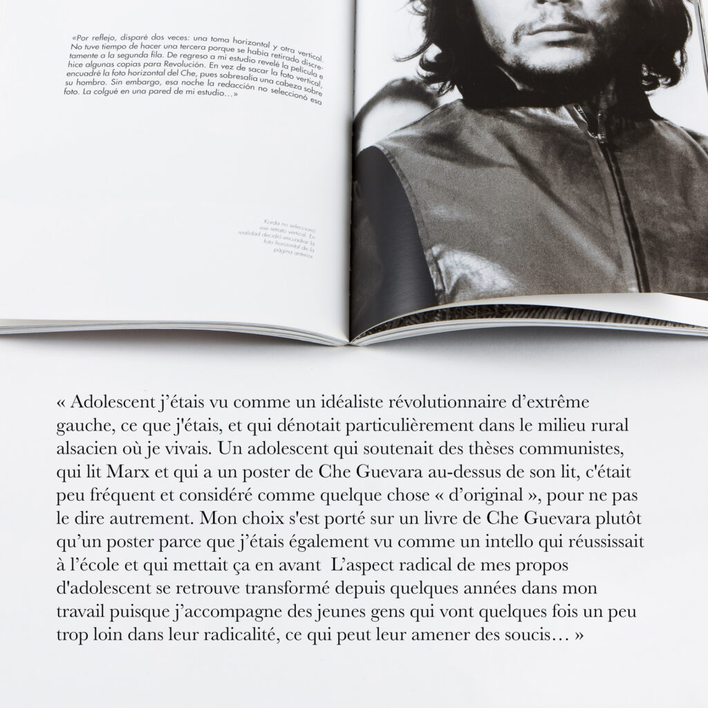 Cinquante portraits d’adolescent·es et de professionnel·les de la MDA avec les objets qui ont marqué leur adolescence.