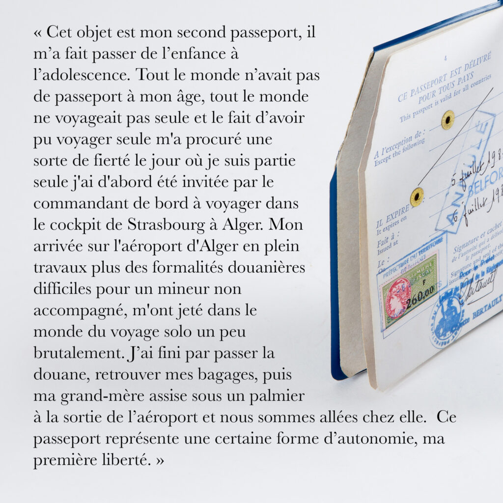 Cinquante portraits d’adolescent·es et de professionnel·les de la MDA avec les objets qui ont marqué leur adolescence.