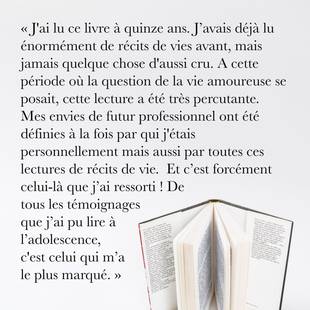 Cinquante portraits d’adolescent·es et de professionnel·les de la MDA avec les objets qui ont marqué leur adolescence.