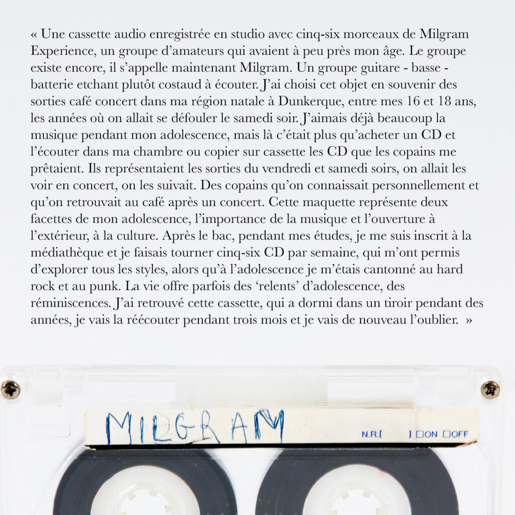 Cinquante portraits d’adolescent·es et de professionnel·les de la MDA avec les objets qui ont marqué leur adolescence.